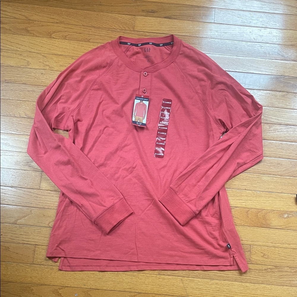 GAP Men's Long-Sleeve Henley - Brick Red